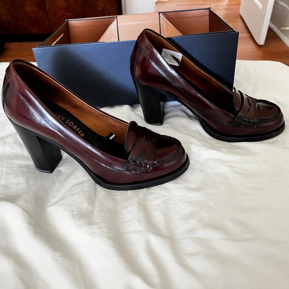Tommy Hilfiger The Penny Loafer "Weejuns" in Brown - Picture 3 of 7
